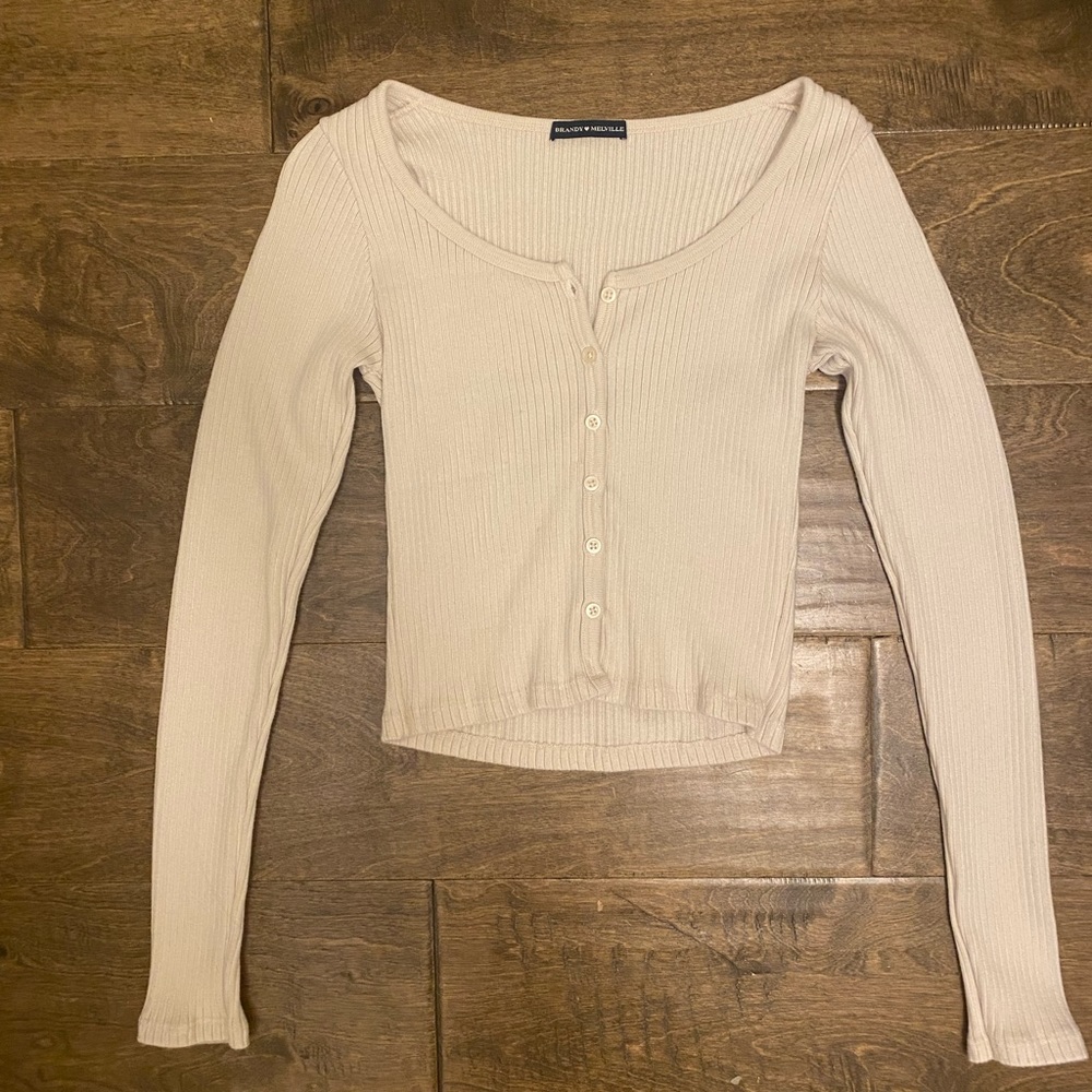 Zelly Button Top
